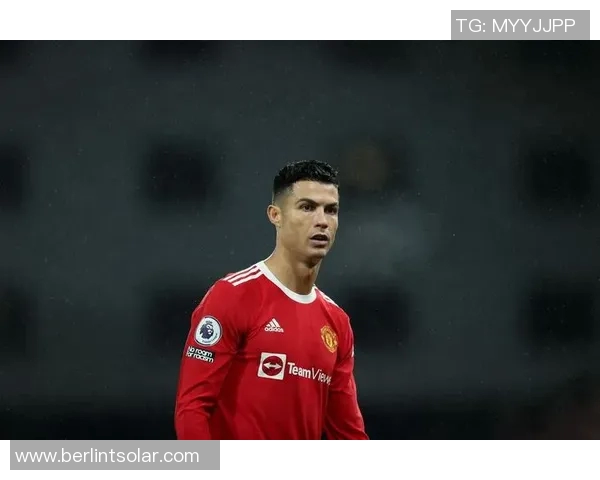 女足球明星海报素材图展示她们的风采与实力激励更多女性参与足球运动