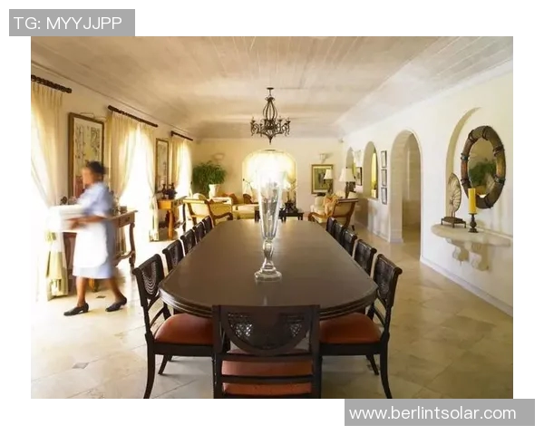 走进足球明星豪宅探秘奢华生活背后的真实感受与故事