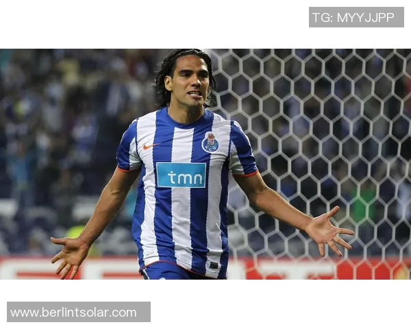 足球明星美霞的精彩瞬间与魅力风采全景展示图集