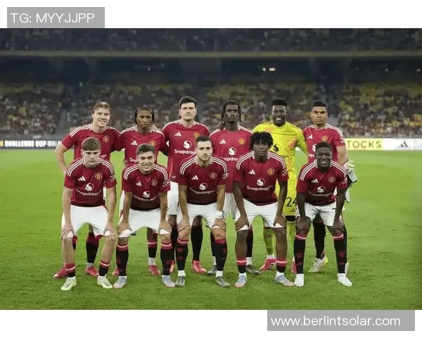 曼联主场迎战伯恩茅斯争夺英超积分榜关键战役